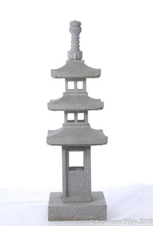 Sanjuno To Pagoda Granite Lantern